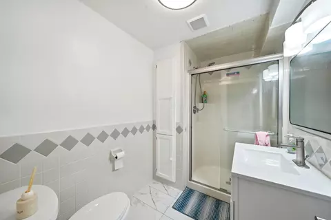 Bath - 243 Winnacunnet Rd, Hampton, NH 03842 photo 1 of 3