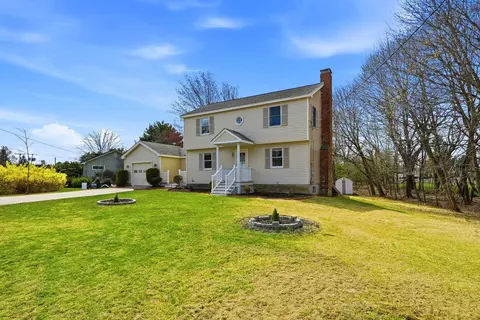 Exterior - 243 Winnacunnet Rd, Hampton, NH 03842 photo 3 of 9
