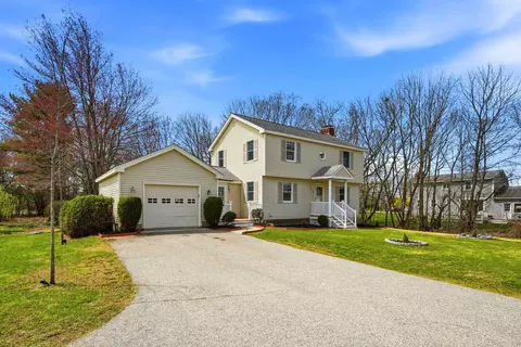 Exterior - 243 Winnacunnet Rd, Hampton, NH 03842 photo 2 of 9