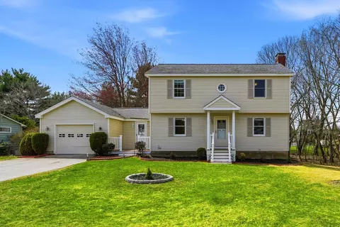 243 Winnacunnet Rd, Hampton, NH 03842