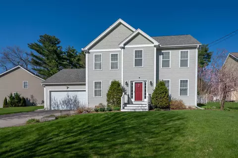2 Jennifer Dr, Nashua, NH 03062