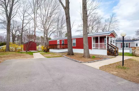 7 S Dewberry Ln, Rochester, NH 03867