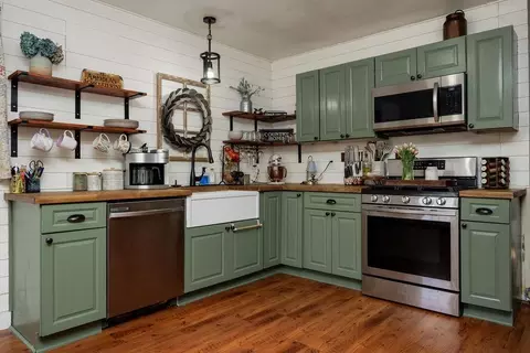 Kitchen - 39 Parsonage Rd, Cornish, NH 03745 photo 1 of 4
