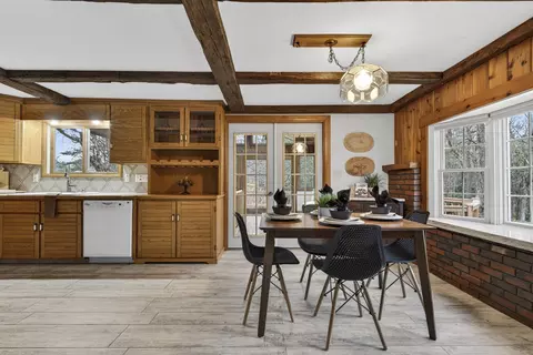 Dining - 405 N River Rd, Epping, NH 03042 photo 2 of 3