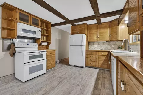 Kitchen - 405 N River Rd, Epping, NH 03042 photo 4 of 4