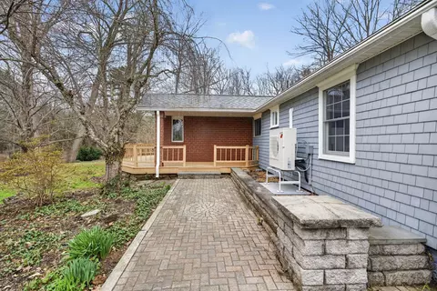 Exterior - 405 N River Rd, Epping, NH 03042 photo 4 of 10