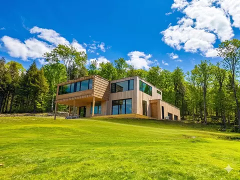 Exterior - 59 Garden Loop Rd, Winhall, VT 05340 photo 1 of 4