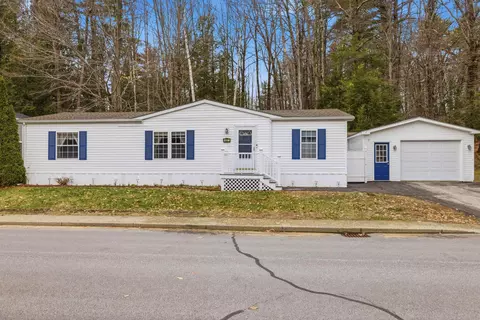 407 Darby Dr, Belmont, NH 03220