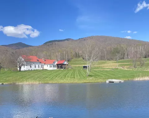 26 Herman Savage Rd, Lancaster, NH 03584