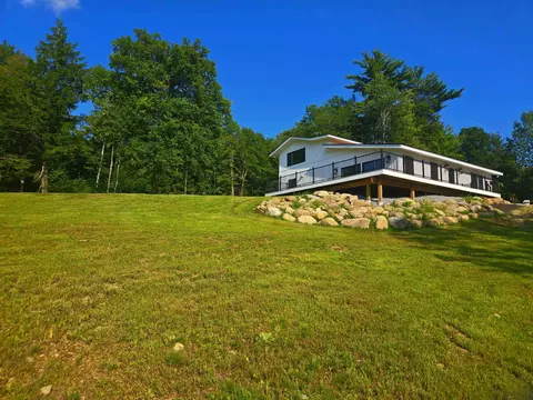 162 Rocky Ledge Rd, Windsor, NH 03244