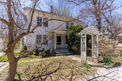 96 Sixth St, Dover, NH 03820