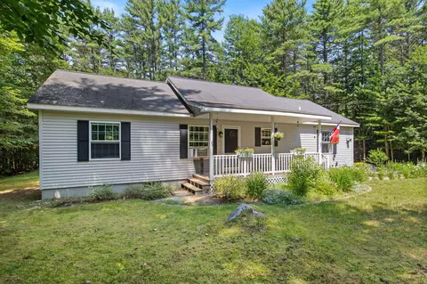5 Birch Ln, Tuftonboro, NH 03816