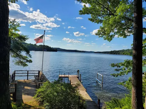 36 Shore Dr, Newbury, NH 03255