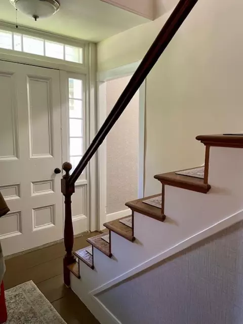 Entry Way - 992 Route 120, Plainfield, NH 03781 photo 1 of 5