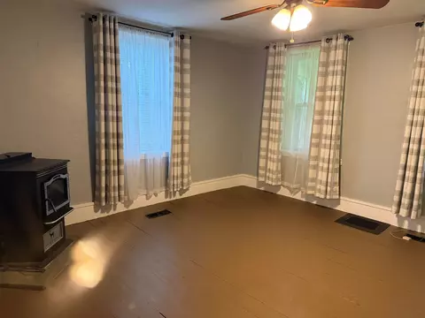 Living - 992 Route 120, Plainfield, NH 03781 photo 2 of 4