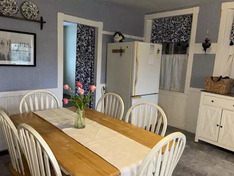 Dining - 992 Route 120, Plainfield, NH 03781 photo 3 of 3