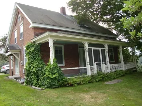 Exterior - 992 Route 120, Plainfield, NH 03781 photo 2 of 7