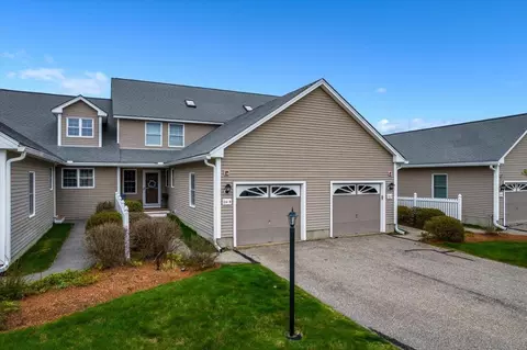 214 Cardigan Dr #B, Pembroke, NH 03275