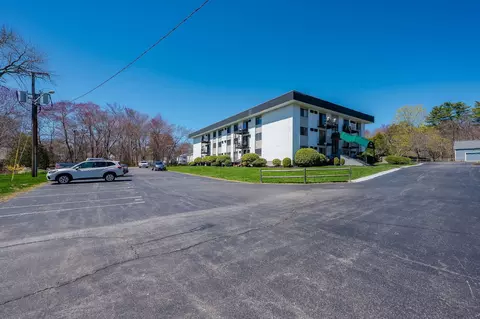 Exterior - 467 High St #11, Hampton, NH 03842 photo 3 of 4