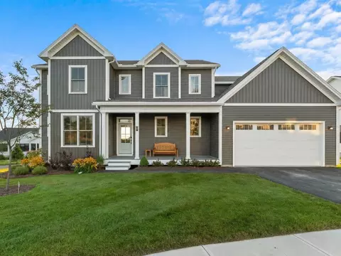27 Leo Ln, South Burlington, VT 05403