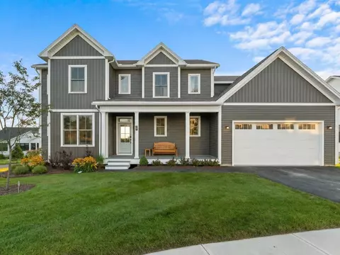 27 Leo Ln, South Burlington, VT 05403
