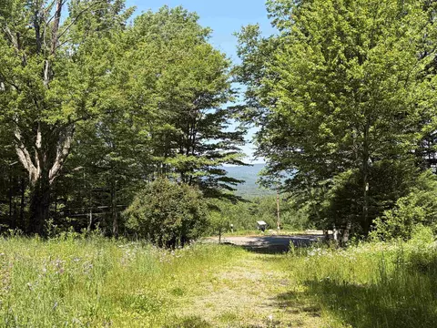 327 South Rd, Bethlehem, NH 03574 photo 13