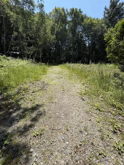 327 South Rd, Bethlehem, NH 03574 photo 3