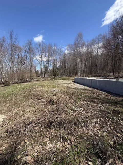 327 South Rd, Bethlehem, NH 03574 photo 32