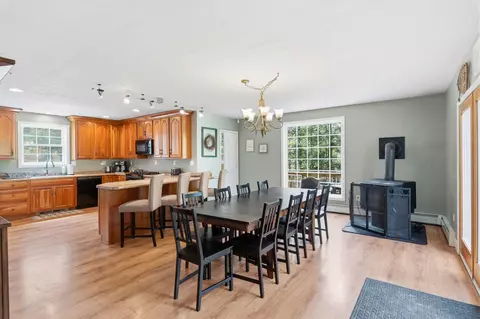 70 Landsdown Ln, Conway, NH 03818
