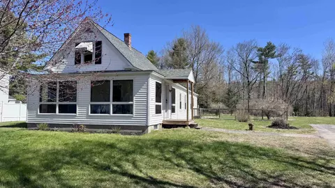 8 Old Bay Rd, New Durham, NH 03855