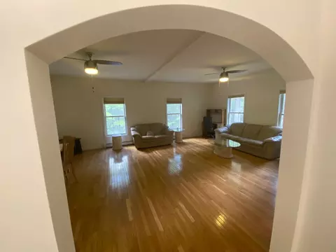 Living - 250 Grapevine Rd, Dunbarton, NH 03046 photo 2 of 10