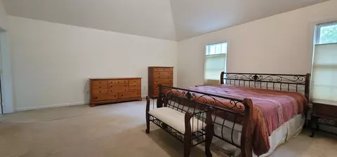 Bedroom - 250 Grapevine Rd, Dunbarton, NH 03046 photo 6 of 7