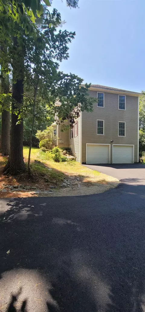 Exterior - 250 Grapevine Rd, Dunbarton, NH 03046 photo 4 of 6