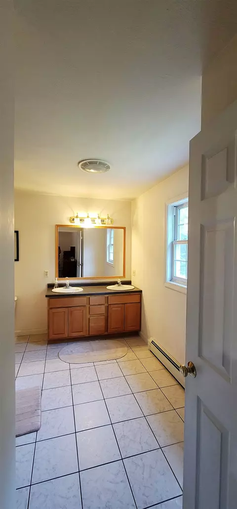 Bath - 250 Grapevine Rd, Dunbarton, NH 03046 photo 3 of 4