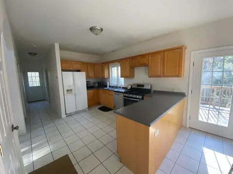 Kitchen - 250 Grapevine Rd, Dunbarton, NH 03046 photo 1 of 5