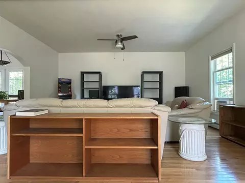 Living - 250 Grapevine Rd, Dunbarton, NH 03046 photo 10 of 10
