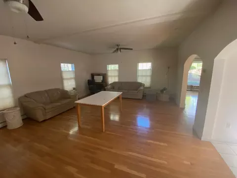 Living - 250 Grapevine Rd, Dunbarton, NH 03046 photo 3 of 10
