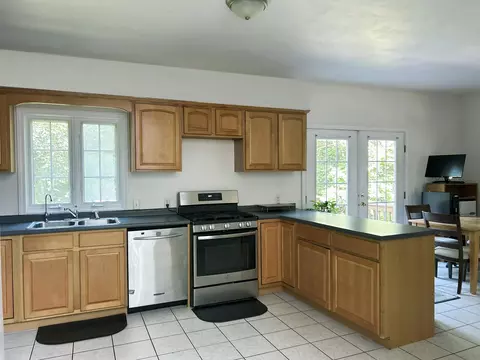 Kitchen - 250 Grapevine Rd, Dunbarton, NH 03046 photo 2 of 5