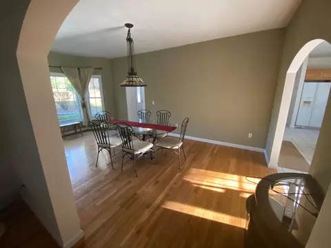 Dining - 250 Grapevine Rd, Dunbarton, NH 03046 photo 1 of 6
