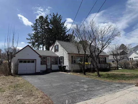 261 Manning St, Manchester, NH 03103