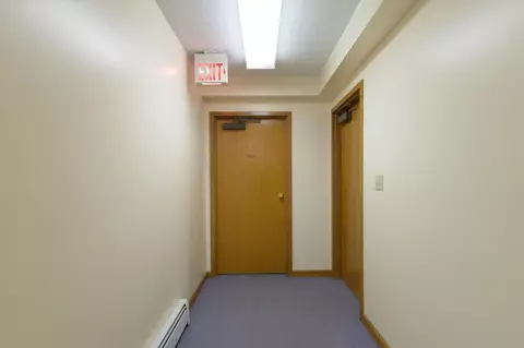 Entry Way - 156 Main St, Ludlow, VT 05149 photo 4 of 10