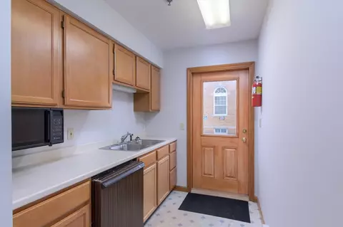 Kitchen - 156 Main St, Ludlow, VT 05149 photo 7 of 7