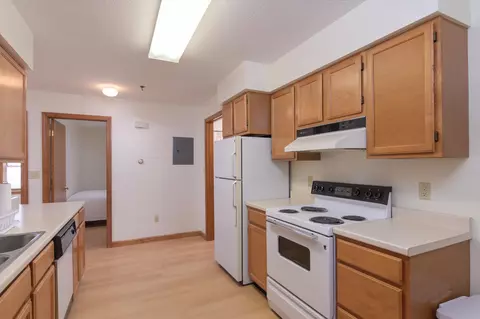 Kitchen - 156 Main St, Ludlow, VT 05149 photo 4 of 7