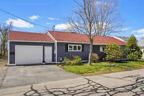 42 Kenney St, Manchester, NH 03103