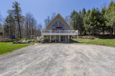 14 Loyd Ln, Harrisville, NH 03450