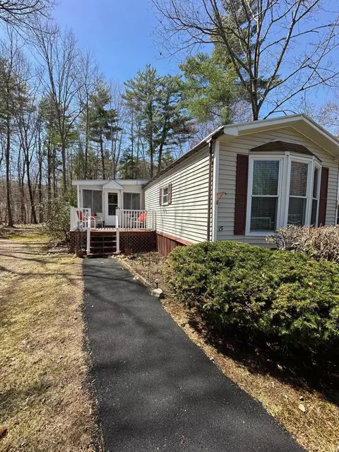 320 Old Lake Shore Rd #15, Gilford, NH 03249