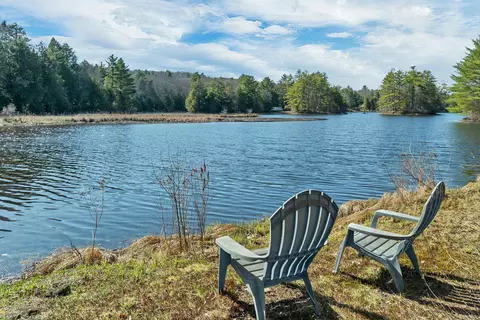 47 Dock Rd, Belmont, NH 03220