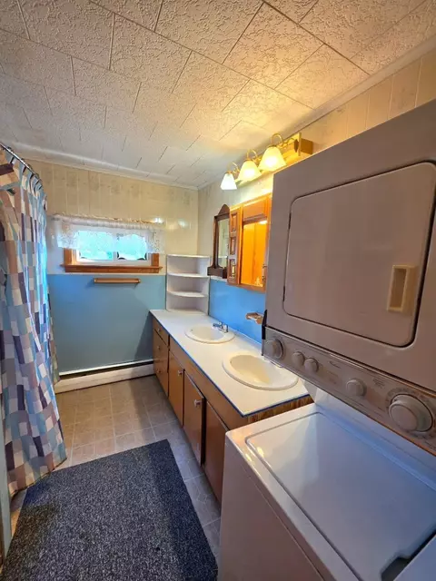 Bath - 255 Wight St, Berlin, NH 03570 photo 1 of 1