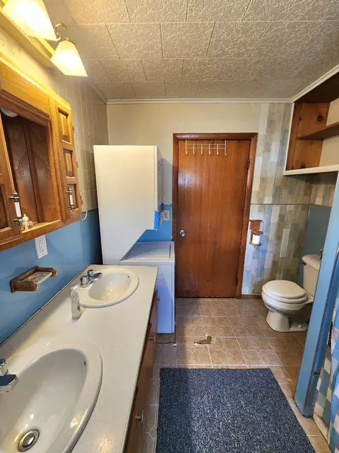 Bath - 255 Wight St, Berlin, NH 03570 photo 1 of 2