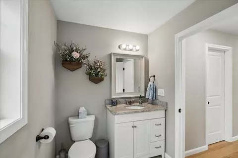 Entry Way - 63 Chester Tpke, Hooksett, NH 03106 photo 1 of 4